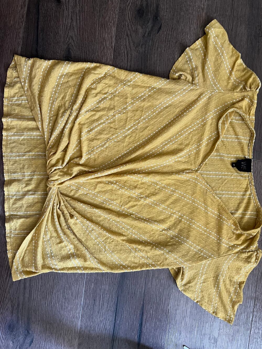 Twist Front Textured Top Mustard Yellow 
W5 Medium